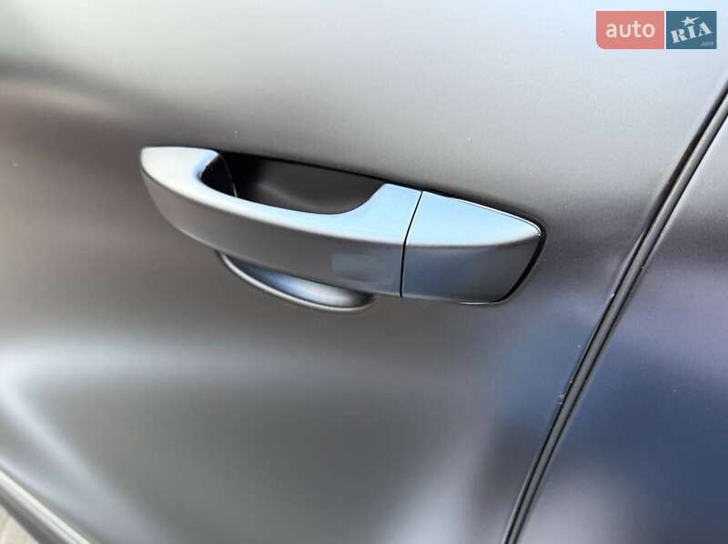 Внедорожник / Кроссовер Volkswagen Touareg 2015 в Киеве фото 15 Внедорожник / Кроссовер Volkswagen Touareg 2015 в Киеве