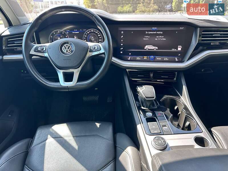 Позашляховик / Кросовер Volkswagen Touareg 2018 в Кропивницькому