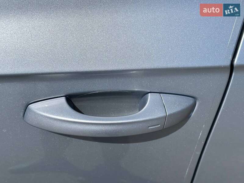 Позашляховик / Кросовер Volkswagen Touareg 2018 в Кропивницькому