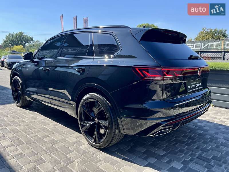 Внедорожник / Кроссовер Volkswagen Touareg 2023 в Киеве