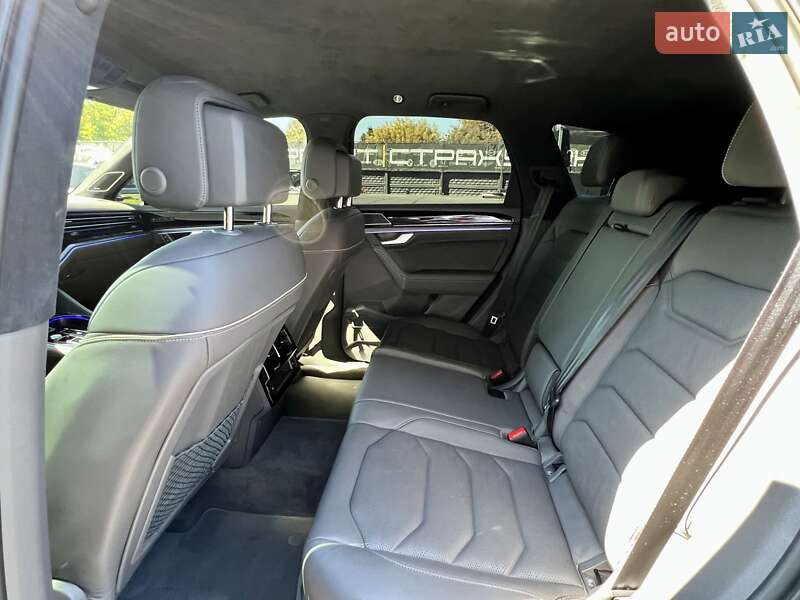 Внедорожник / Кроссовер Volkswagen Touareg 2023 в Киеве