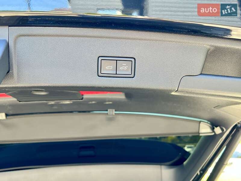 Внедорожник / Кроссовер Volkswagen Touareg 2023 в Киеве