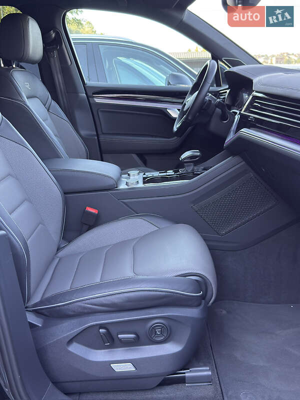 Внедорожник / Кроссовер Volkswagen Touareg 2022 в Черновцах