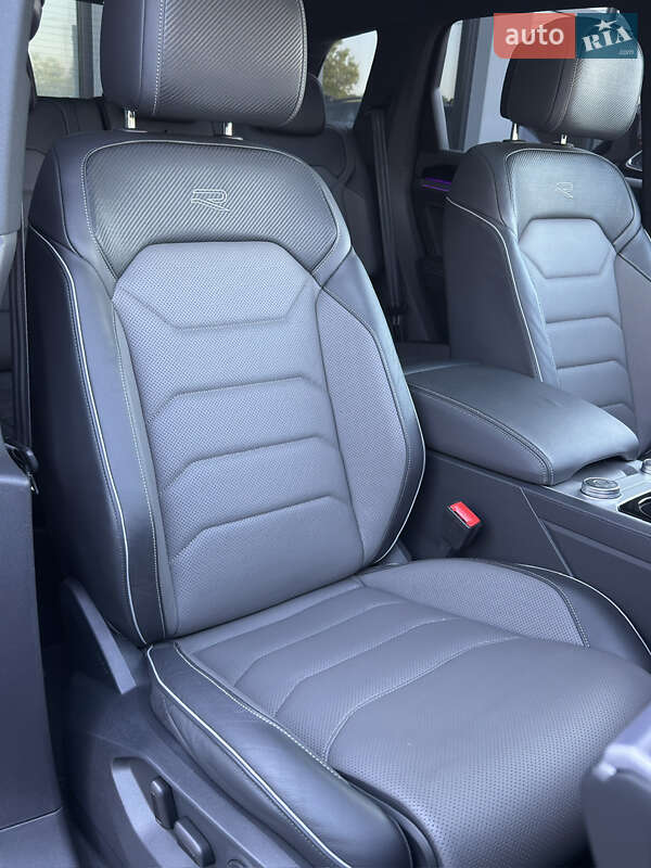 Внедорожник / Кроссовер Volkswagen Touareg 2022 в Черновцах