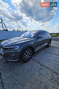 Внедорожник / Кроссовер Volkswagen Touareg 2022 в Березане
