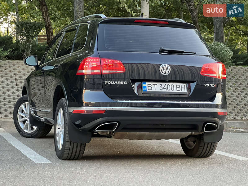 Внедорожник / Кроссовер Volkswagen Touareg 2016 в Одессе