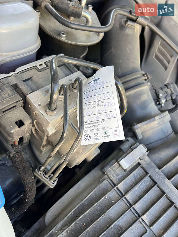 Внедорожник / Кроссовер Volkswagen Touareg 2016 в Одессе