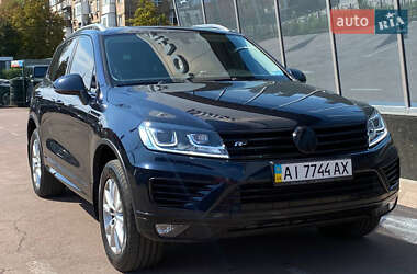 Внедорожник / Кроссовер Volkswagen Touareg 2018 в Киеве
