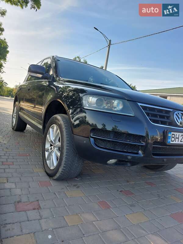 Внедорожник / Кроссовер Volkswagen Touareg 2007 в Измаиле