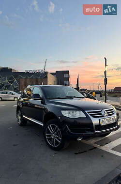 Внедорожник / Кроссовер Volkswagen Touareg 2008 в Луцке