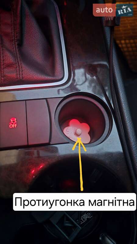 Позашляховик / Кросовер Volkswagen Touareg 2013 в Рівному