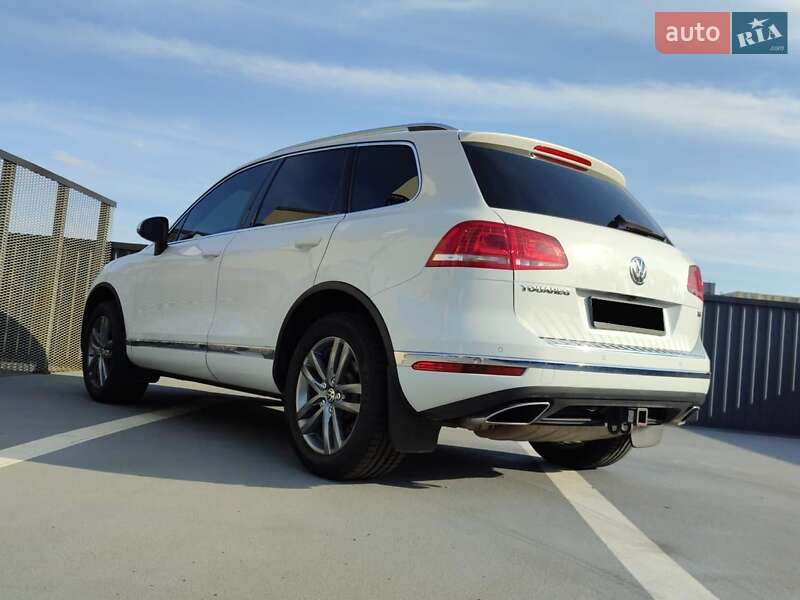 Внедорожник / Кроссовер Volkswagen Touareg 2015 в Киеве фото 4 Внедорожник / Кроссовер Volkswagen Touareg 2015 в Киеве