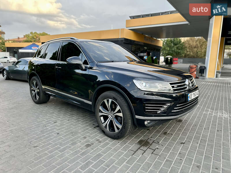 Внедорожник / Кроссовер Volkswagen Touareg 2018 в Днепре