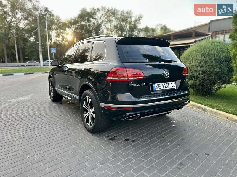 Внедорожник / Кроссовер Volkswagen Touareg 2018 в Днепре
