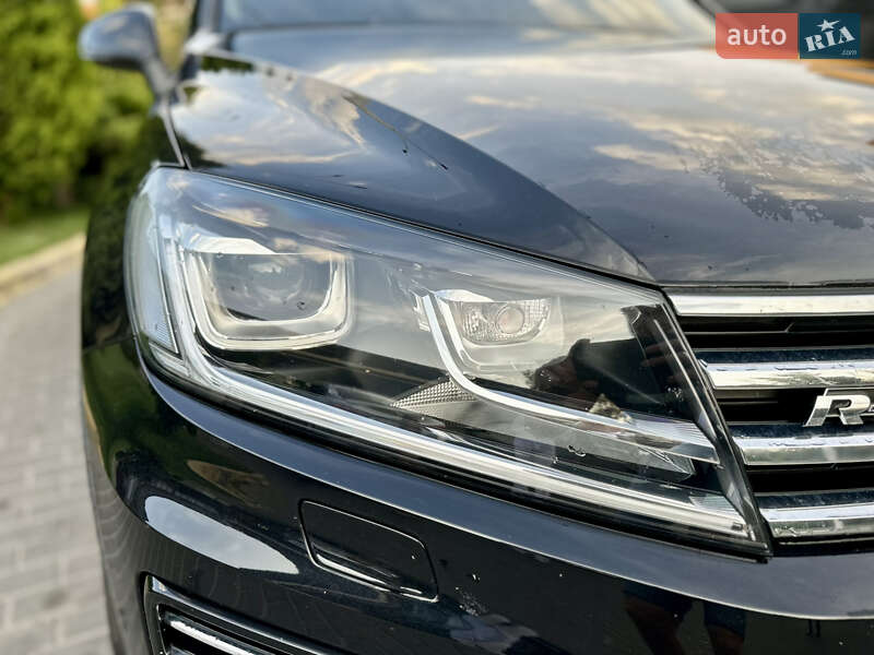 Внедорожник / Кроссовер Volkswagen Touareg 2018 в Днепре