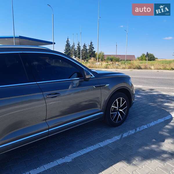 Внедорожник / Кроссовер Volkswagen Touareg 2023 в Тульчине