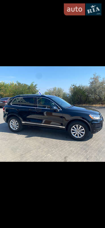 Внедорожник / Кроссовер Volkswagen Touareg 2012 в Одессе