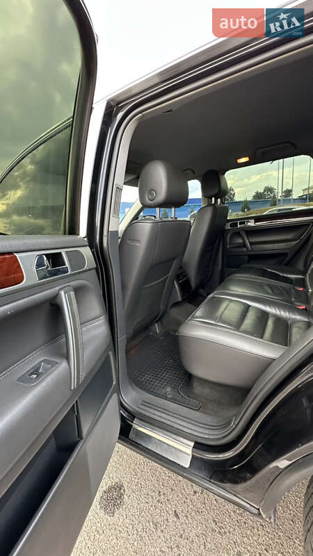 Внедорожник / Кроссовер Volkswagen Touareg 2006 в Виннице