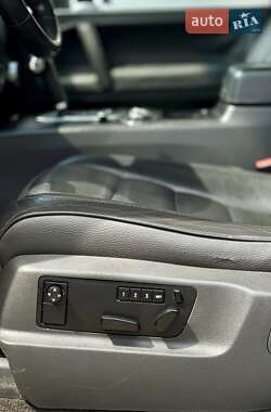 Внедорожник / Кроссовер Volkswagen Touareg 2005 в 