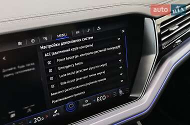Внедорожник / Кроссовер Volkswagen Touareg 2023 в 