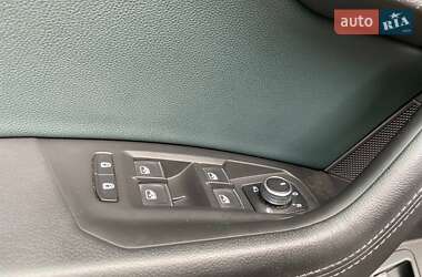 Внедорожник / Кроссовер Volkswagen Touareg 2019 в 