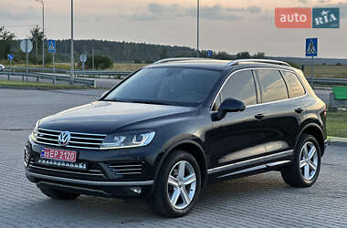 Внедорожник / Кроссовер Volkswagen Touareg 2016 в 