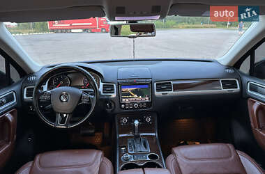 Внедорожник / Кроссовер Volkswagen Touareg 2016 в 