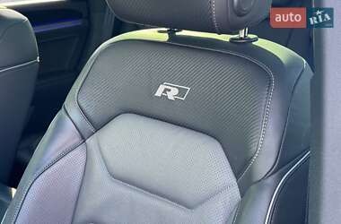 Внедорожник / Кроссовер Volkswagen Touareg 2021 в 