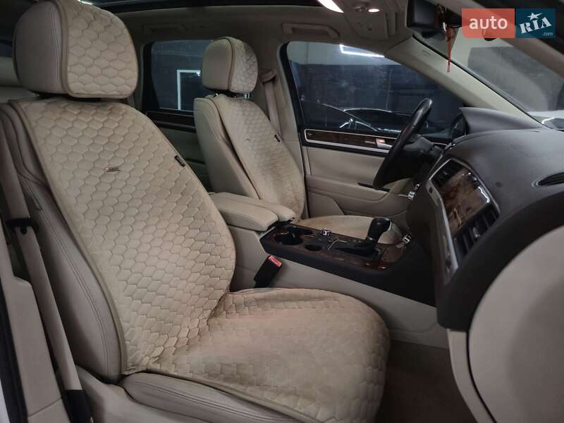 Позашляховик / Кросовер Volkswagen Touareg 2010 в Миколаєві фото 13 Позашляховик / Кросовер Volkswagen Touareg 2010 в Миколаєві