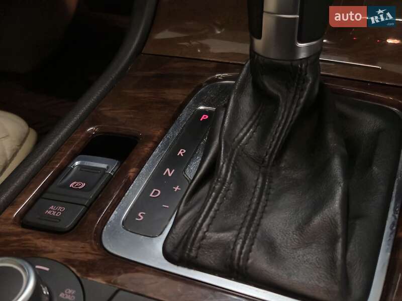 Позашляховик / Кросовер Volkswagen Touareg 2010 в Миколаєві фото 20 Позашляховик / Кросовер Volkswagen Touareg 2010 в Миколаєві