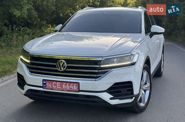 Позашляховик / Кросовер Volkswagen Touareg 2019 в Хмельницькому