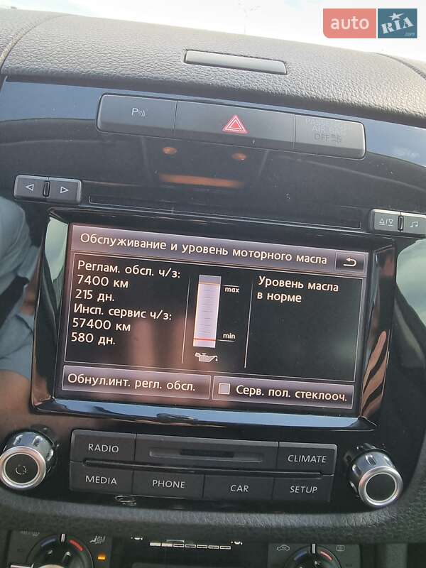 Внедорожник / Кроссовер Volkswagen Touareg 2011 в Киеве