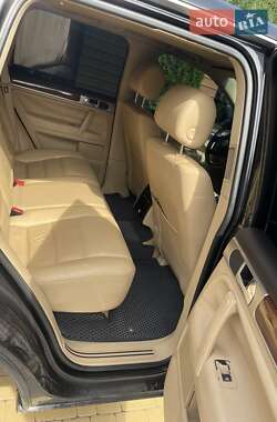 Внедорожник / Кроссовер Volkswagen Touareg 2007 в 