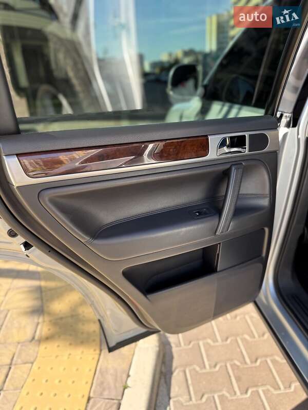 Позашляховик / Кросовер Volkswagen Touareg 2007 в Києві фото 25 Позашляховик / Кросовер Volkswagen Touareg 2007 в Києві