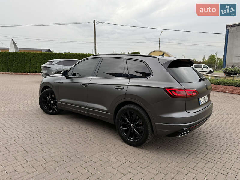 Внедорожник / Кроссовер Volkswagen Touareg 2020 в Виноградове