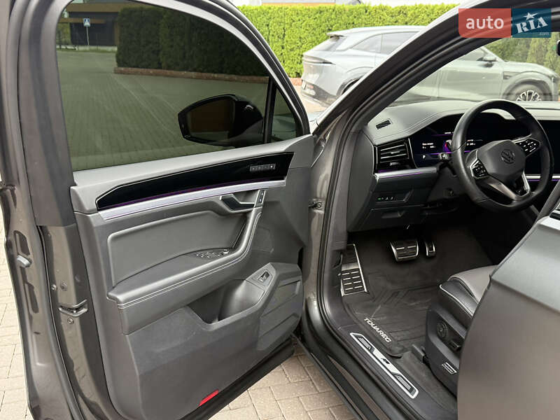 Внедорожник / Кроссовер Volkswagen Touareg 2020 в Виноградове