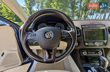 Внедорожник / Кроссовер Volkswagen Touareg 2016 в 
