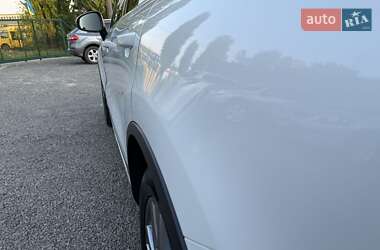 Внедорожник / Кроссовер Volkswagen Touareg 2014 в 