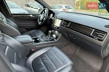 Внедорожник / Кроссовер Volkswagen Touareg 2014 в 