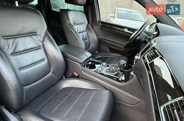 Внедорожник / Кроссовер Volkswagen Touareg 2014 в 