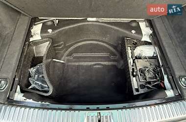 Внедорожник / Кроссовер Volkswagen Touareg 2014 в 