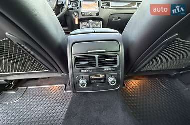 Внедорожник / Кроссовер Volkswagen Touareg 2014 в 