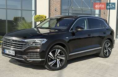 Внедорожник / Кроссовер Volkswagen Touareg 2021 в Тернополе