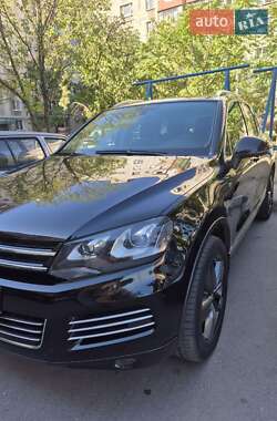 Внедорожник / Кроссовер Volkswagen Touareg 2011 в Запорожье