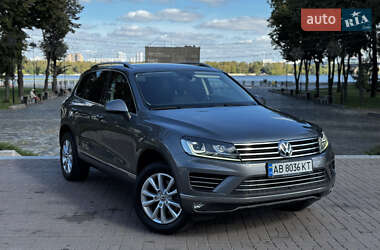 Позашляховик / Кросовер Volkswagen Touareg 2015 в Києві