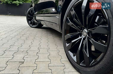Внедорожник / Кроссовер Volkswagen Touareg 2022 в 