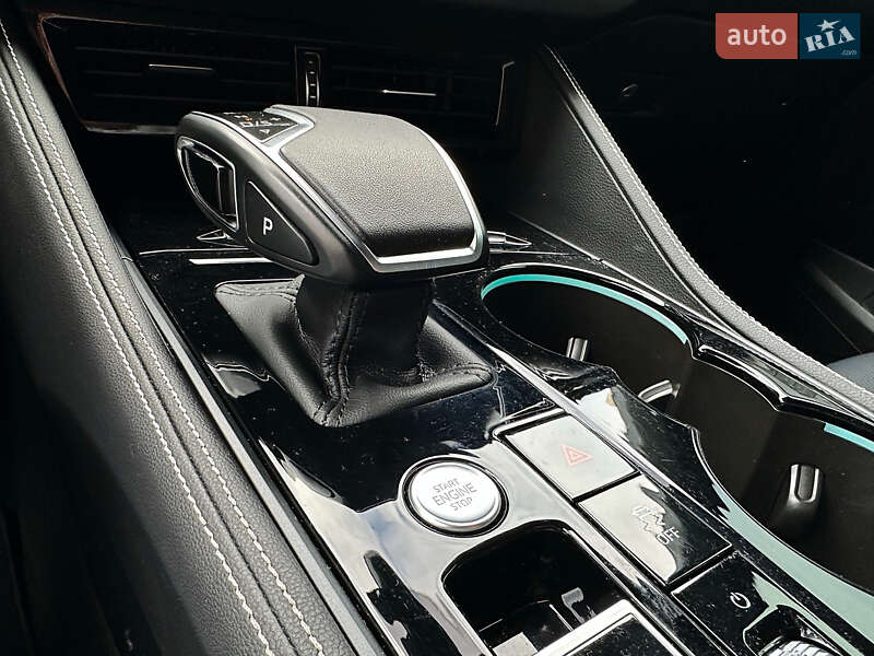Позашляховик / Кросовер Volkswagen Touareg 2023 в Козятині