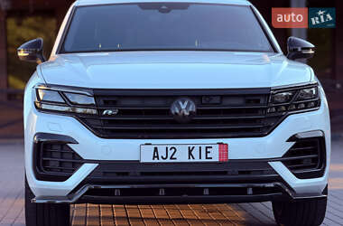 Позашляховик / Кросовер Volkswagen Touareg 2019 в Рівному