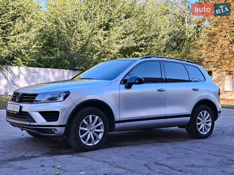 Позашляховик / Кросовер Volkswagen Touareg 2015 в Дніпрі фото 4 Позашляховик / Кросовер Volkswagen Touareg 2015 в Дніпрі