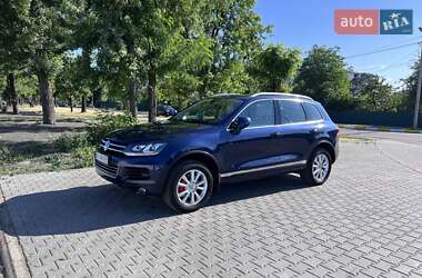 Внедорожник / Кроссовер Volkswagen Touareg 2012 в 